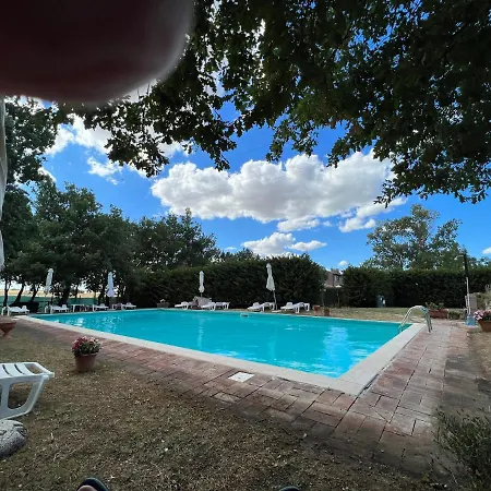Baiadera Con Piscina *