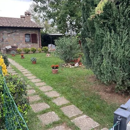 Baiadera Con Piscina