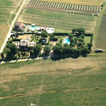 Baiadera Con Piscina * Panicarola