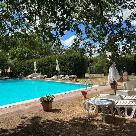 Baiadera Con Piscina *
